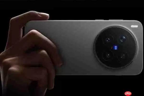 影像灭霸 vivo X300 Ultra参数出炉：唯一全大底双2亿像素