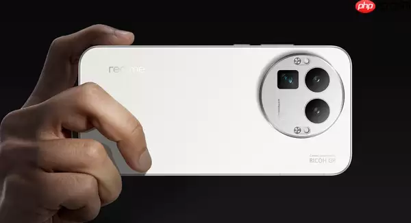 从返乡到守岁，真我GT8 Pro陪你过个&ldquo;不掉线&rdquo;的年