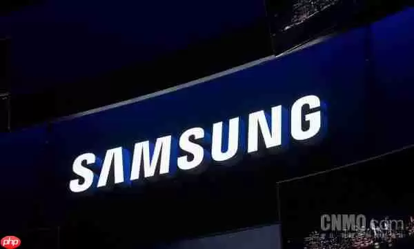 早报：三星独家供应iPhone Fold面板 卢伟冰透露新机