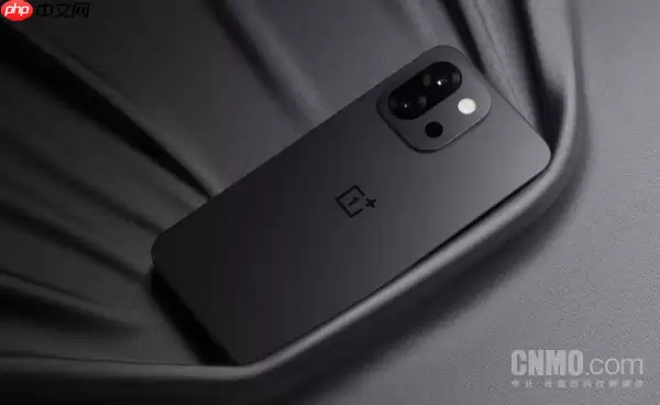 一加15T最新配置曝光 165Hz小直屏+7500mAh大电池