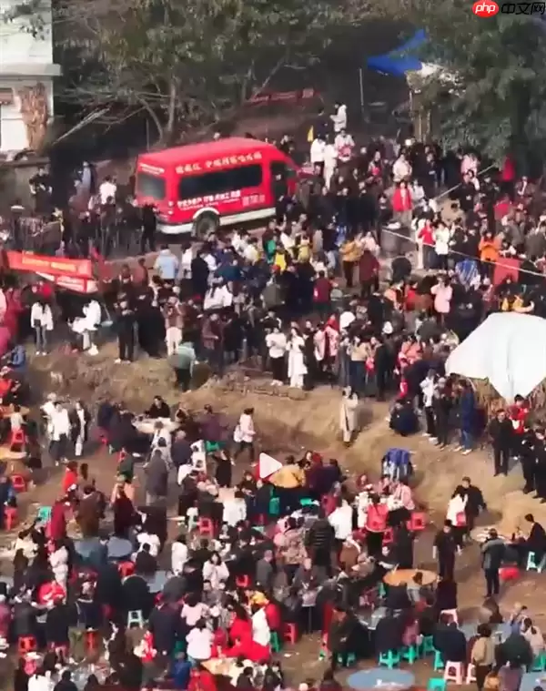 重庆一女子喊网友杀猪来了上千人  中国电信火速增开临时5G基站